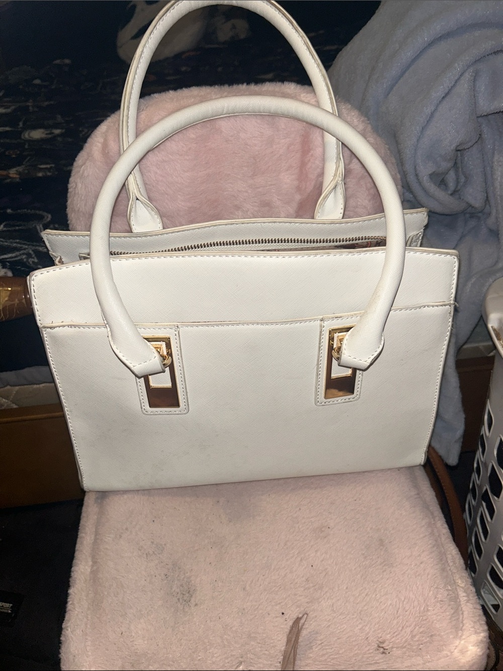Elegant White Top-Handle Women’s Satchel